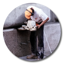 hand sawing icon